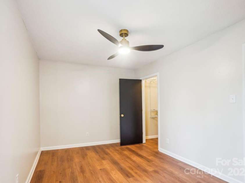 1162 Westover Circle, Rock Hill, SC 29732.  MLS# CAR4242609, YatesRealty ID 7369. 