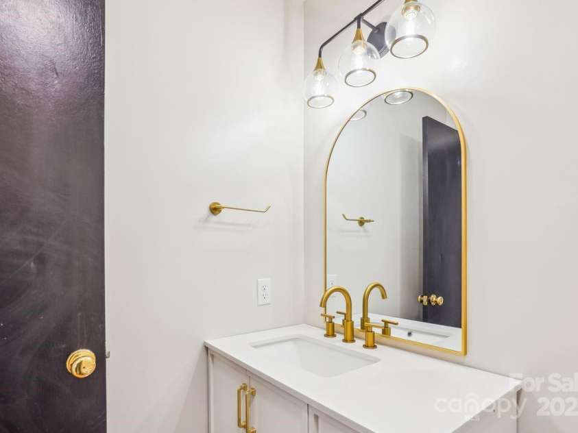 1162 Westover Circle, Rock Hill, SC 29732.  MLS# CAR4242609, YatesRealty ID 7369. 