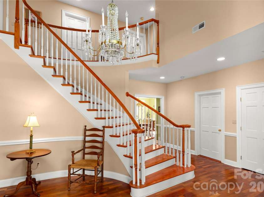842 Rickel Drive, Hendersonville, NC 28739.  MLS# CAR4273464, YatesRealty ID 7369. 