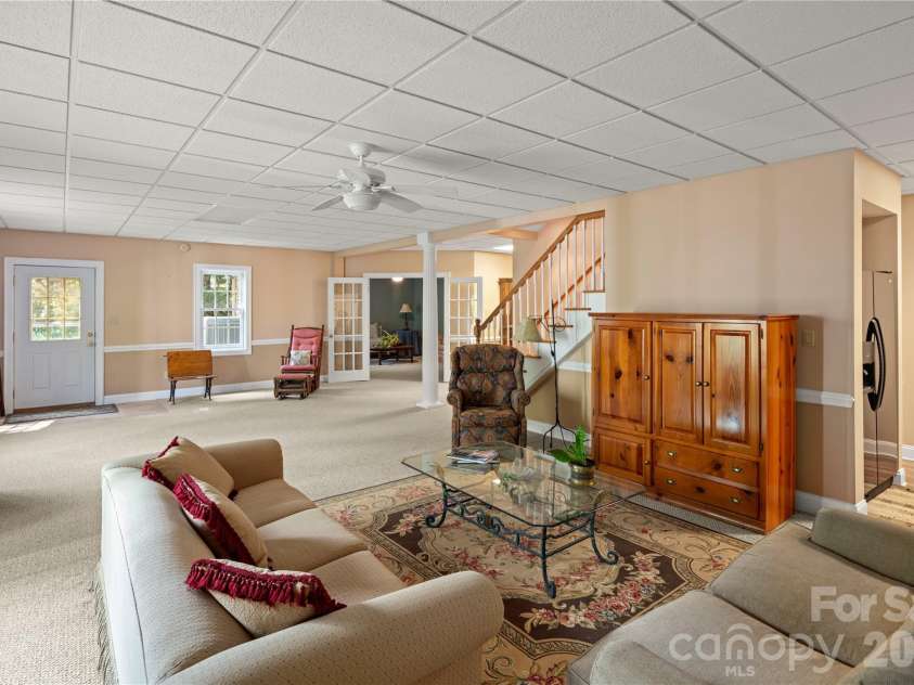 842 Rickel Drive, Hendersonville, NC 28739.  MLS# CAR4273464, YatesRealty ID 7369. 