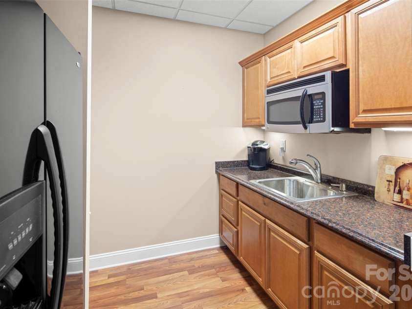 842 Rickel Drive, Hendersonville, NC 28739.  MLS# CAR4273464, YatesRealty ID 7369. 