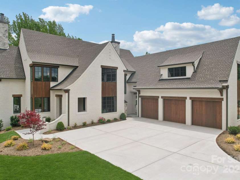 213 Crest Court, Weddington, NC 28104.  MLS# CAR4314692, YatesRealty ID 737. 