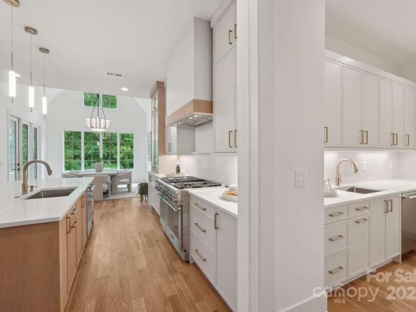 213 Crest Court, Weddington, NC 28104.  MLS# CAR4314692, YatesRealty ID 737. 