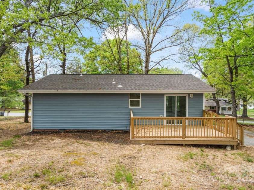 313 Villa Street, Kannapolis, NC 28083.  MLS# CAR4247163, YatesRealty ID 7370. 