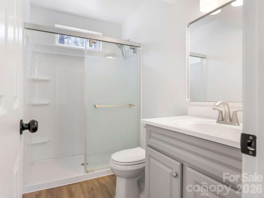 6223 Whitewater Drive, Charlotte, NC 28214.  MLS# CAR4359307, YatesRealty ID 7370. Full Bath 1