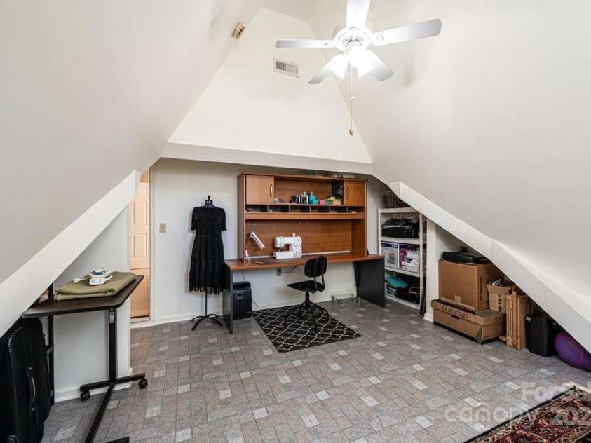 1524 Court Circle, Newton, NC 28658.  MLS# CAR4247283, YatesRealty ID 7372. 