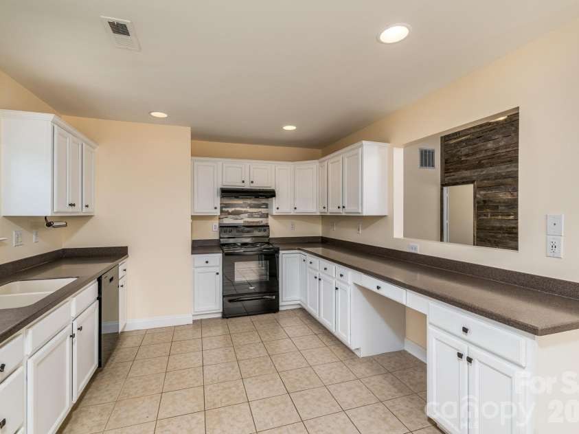235 Kendra Drive, Mooresville, NC 28117.  MLS# CAR4389102, YatesRealty ID 7373. 