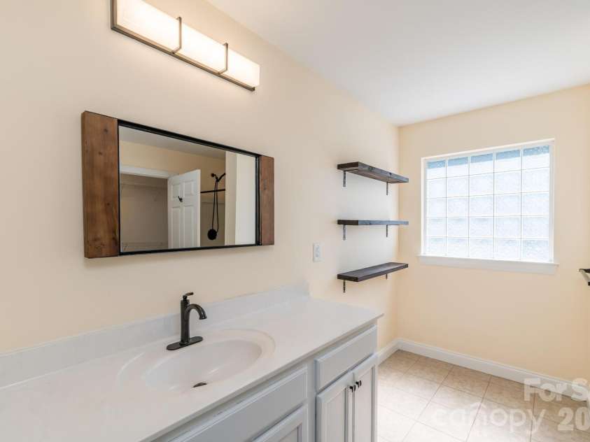 235 Kendra Drive, Mooresville, NC 28117.  MLS# CAR4389102, YatesRealty ID 7373. 