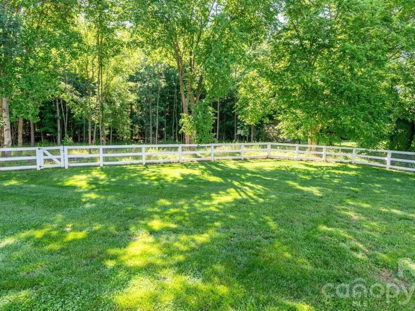235 Kendra Drive, Mooresville, NC 28117.  MLS# CAR4389102, YatesRealty ID 7373. 