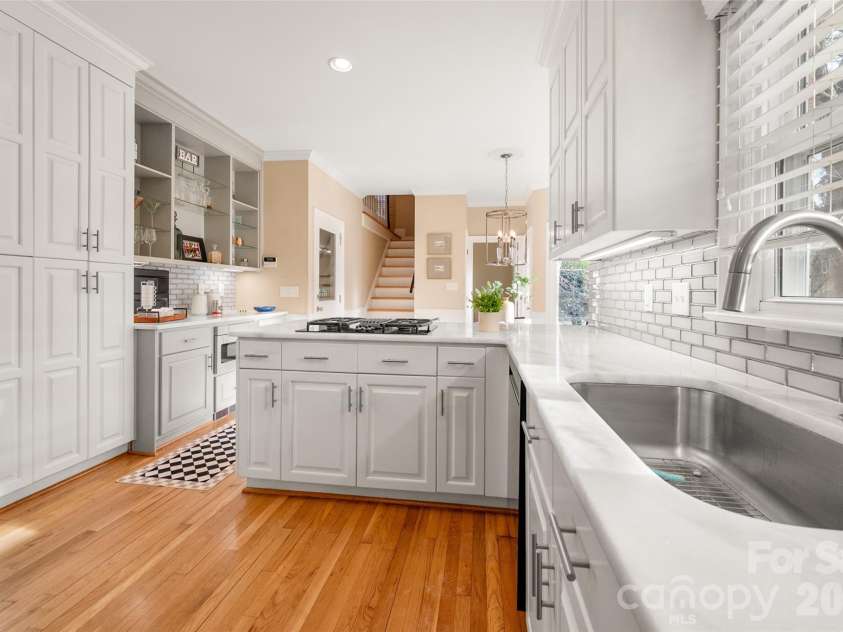 5512 Bellerive Court, Charlotte, NC 28277.  MLS# CAR4332977, YatesRealty ID 7374. 