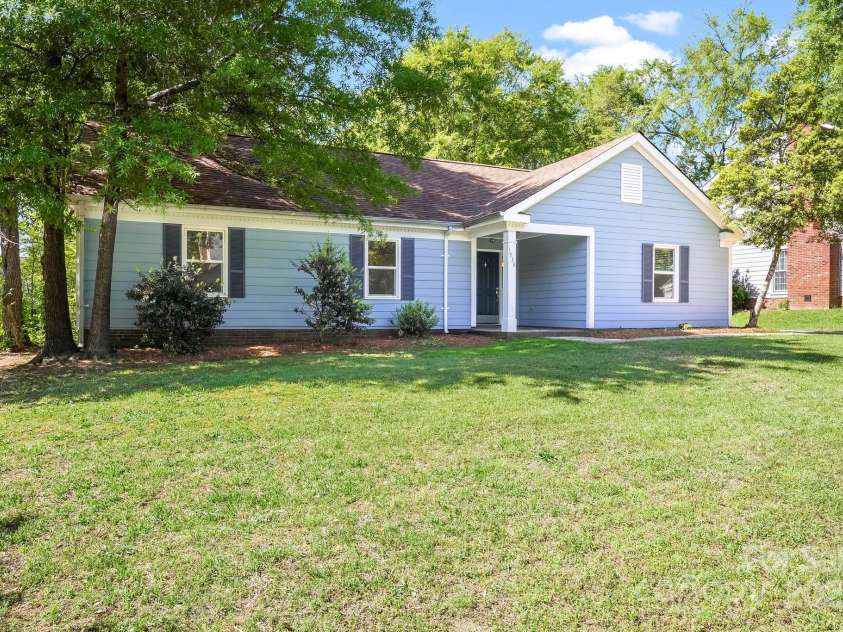 1938 Dembrigh Lane, Charlotte, NC 28262.  MLS# CAR4248394, YatesRealty ID 7375. 