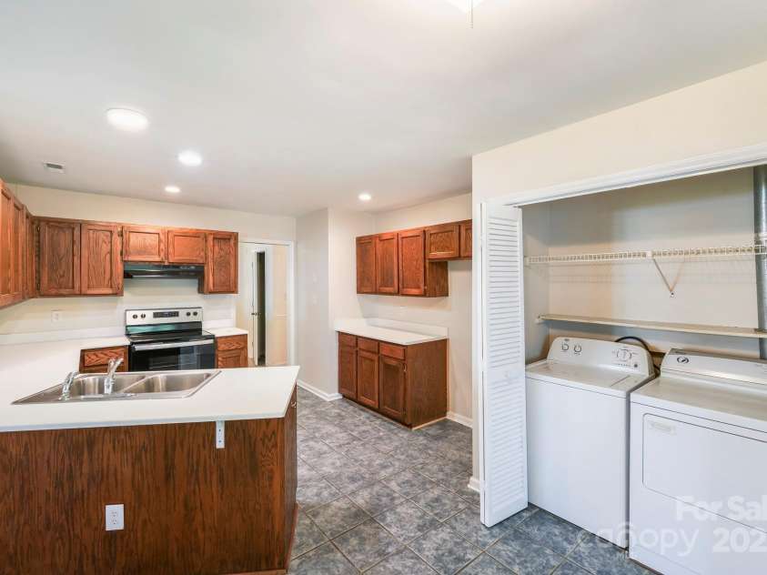 1938 Dembrigh Lane, Charlotte, NC 28262.  MLS# CAR4248394, YatesRealty ID 7375. 