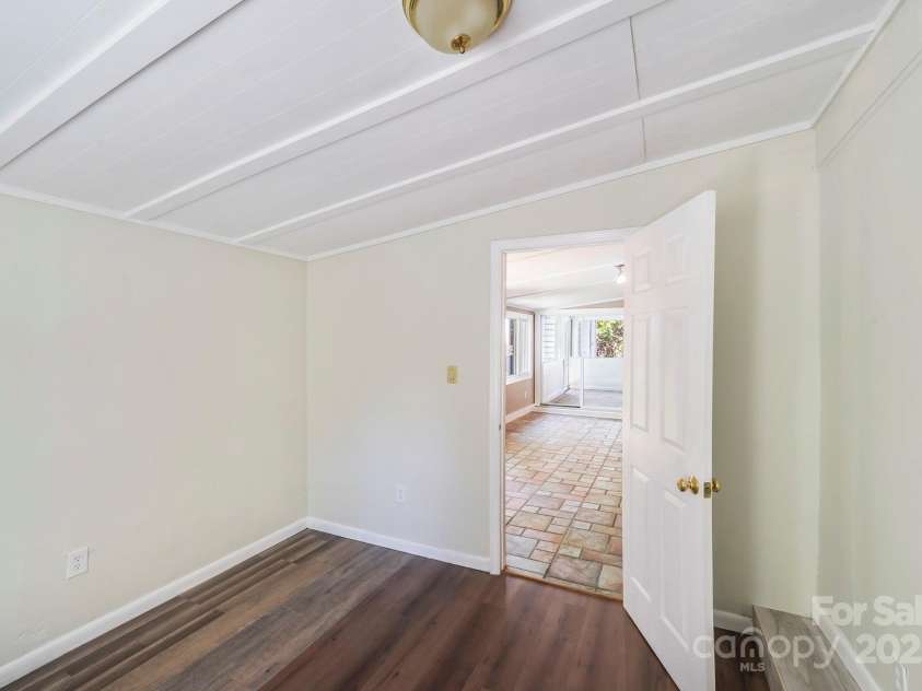 1938 Dembrigh Lane, Charlotte, NC 28262.  MLS# CAR4248394, YatesRealty ID 7375. 