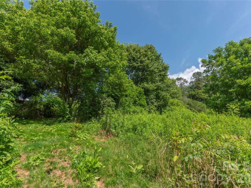 492, 518 and 524 Scruggs Circle, Canton, NC 28716.  MLS# CAR4050806, YatesRealty ID 7376. 