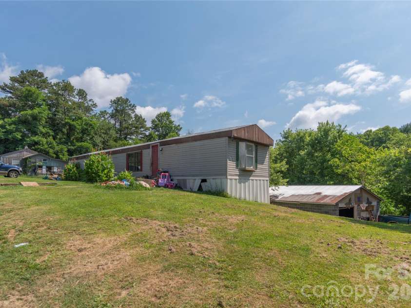492, 518 and 524 Scruggs Circle, Canton, NC 28716.  MLS# CAR4050806, YatesRealty ID 7376. 