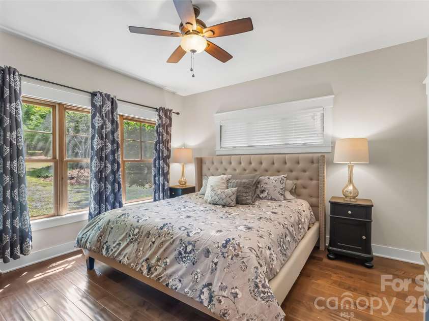 4064 Dense Acre Trail, Nebo, NC 28761.  MLS# CAR4301277, YatesRealty ID 7377. Main Floor Primary Bedroom