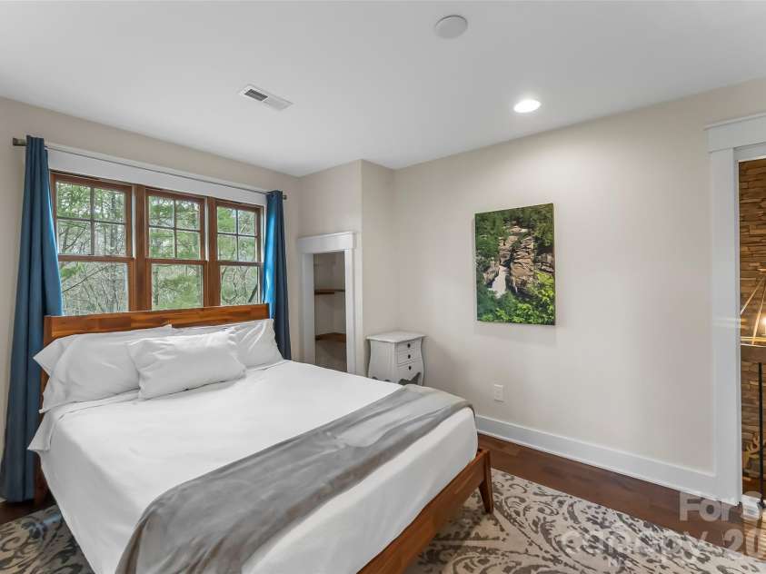 4064 Dense Acre Trail, Nebo, NC 28761.  MLS# CAR4301277, YatesRealty ID 7377. Upper loft bedroom/bonus room