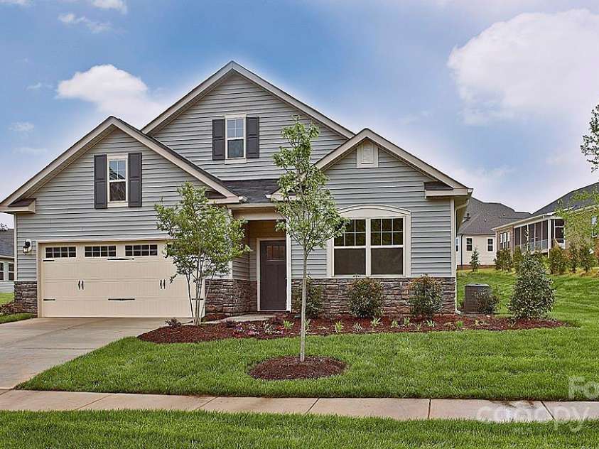 26 Forestdale Road, Hendersonville, NC 28792.  MLS# CAR4241683, YatesRealty ID 7378. Photos are representative