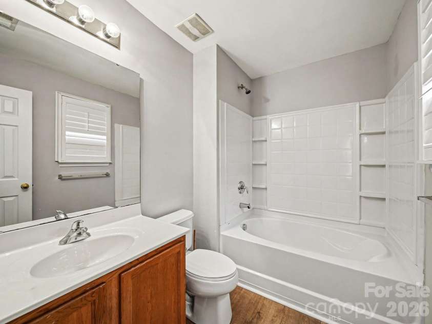 503 Delta Drive, Fort Mill, SC 29715.  MLS# CAR4340224, YatesRealty ID 7378. Main Bath