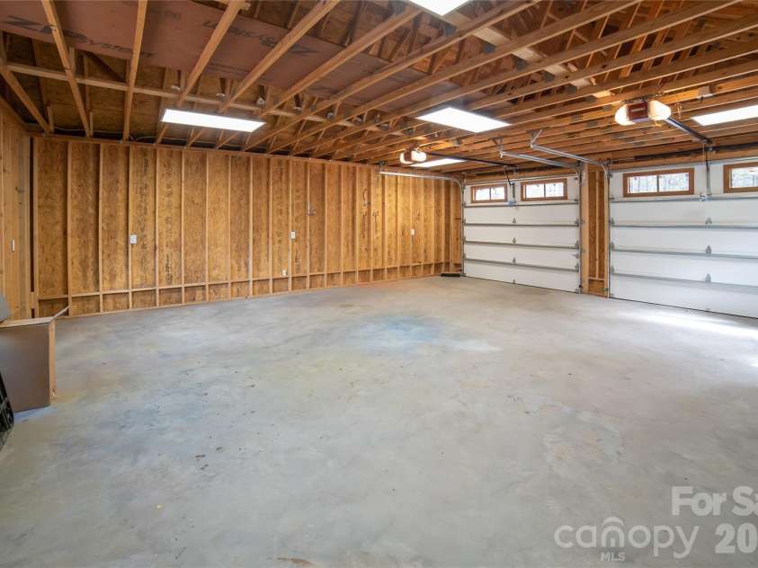 2004 Fergusons Folly Drive, Nebo, NC 28761.  MLS# CAR4349625, YatesRealty ID 7379. Large extra deep garage