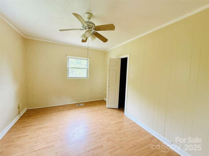 126 Penguin Lane, Statesville, NC 28625.  MLS# CAR4300681, YatesRealty ID 738. 