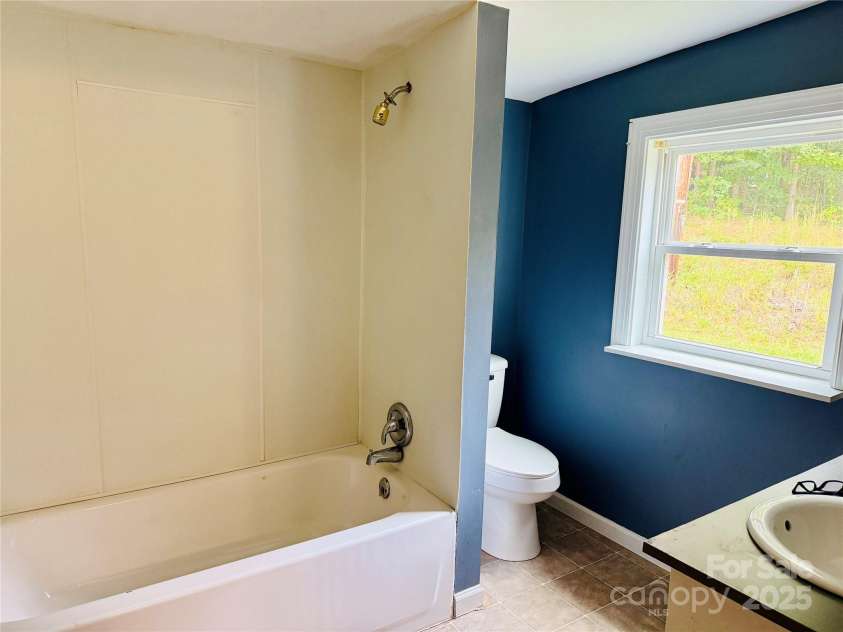 126 Penguin Lane, Statesville, NC 28625.  MLS# CAR4300681, YatesRealty ID 738. 