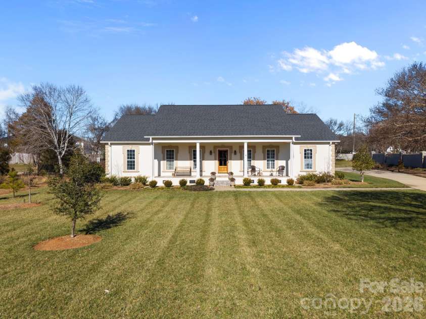 102 Polo Drive, Salisbury, NC 28144.  MLS# CAR4337590, YatesRealty ID 7380. 
