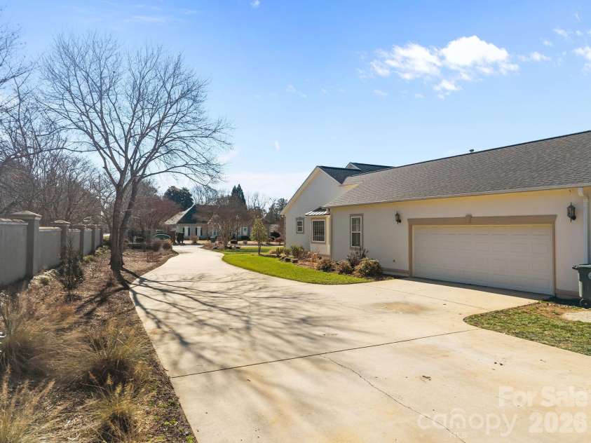 102 Polo Drive, Salisbury, NC 28144.  MLS# CAR4337590, YatesRealty ID 7380. 