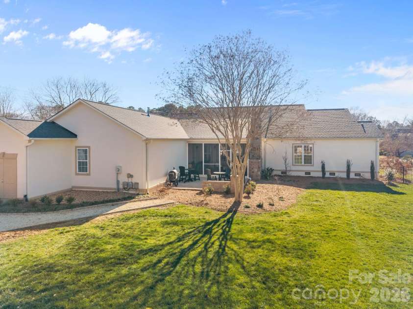 102 Polo Drive, Salisbury, NC 28144.  MLS# CAR4337590, YatesRealty ID 7380. 