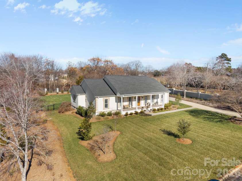 102 Polo Drive, Salisbury, NC 28144.  MLS# CAR4337590, YatesRealty ID 7380. 