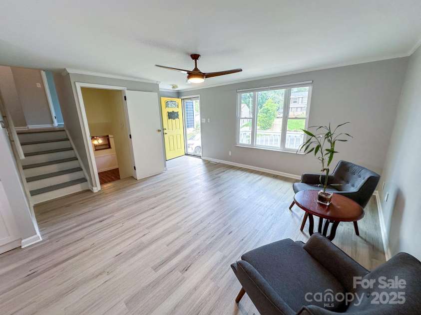 7812 Highbanks Court, Charlotte, NC 28212.  MLS# CAR4232005, YatesRealty ID 7380. 