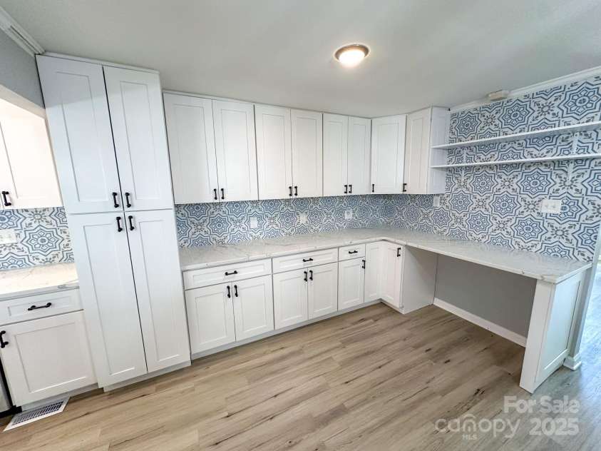 7812 Highbanks Court, Charlotte, NC 28212.  MLS# CAR4232005, YatesRealty ID 7380. 