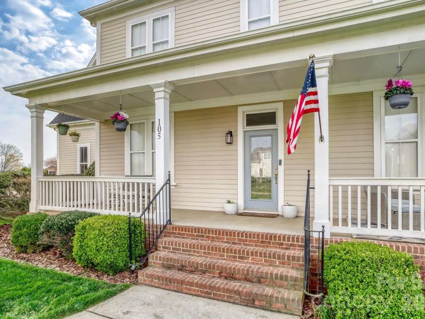 105 Fox Tail Court, Statesville, NC 28677.  MLS# CAR4336365, YatesRealty ID 7381. 