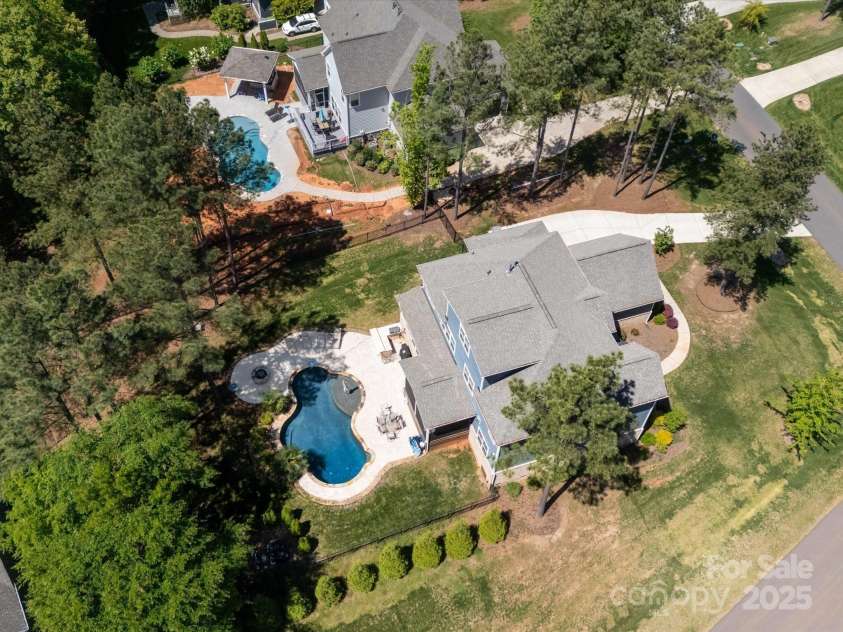 101 Cross Current Lane, Belmont, NC 28012.  MLS# CAR4246892, YatesRealty ID 7382. 