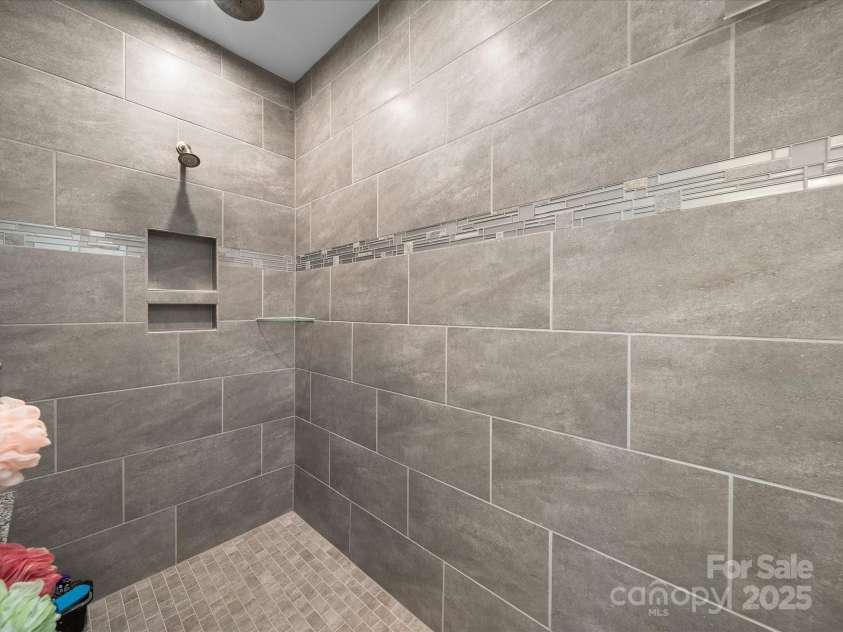 101 Cross Current Lane, Belmont, NC 28012.  MLS# CAR4246892, YatesRealty ID 7382. 