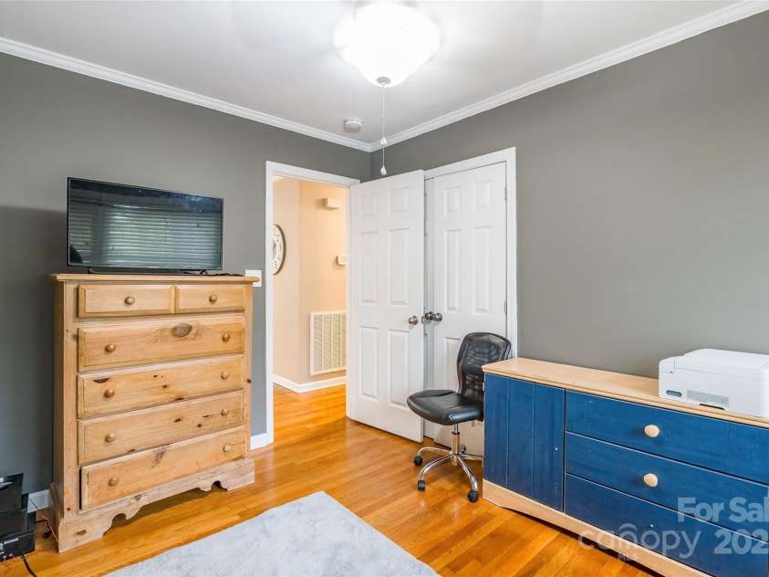 1400 Fern Forest Drive, Gastonia, NC 28054.  MLS# CAR4243059, YatesRealty ID 7383. 