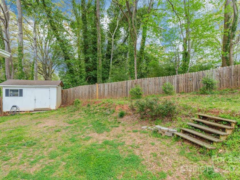 1400 Fern Forest Drive, Gastonia, NC 28054.  MLS# CAR4243059, YatesRealty ID 7383. 