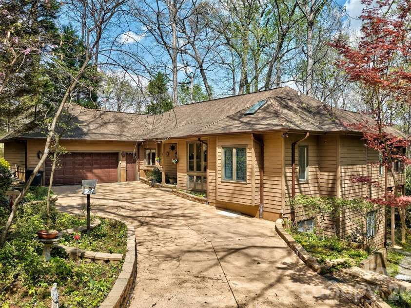 36 Timberidge Drive, Lake Wylie, SC 29710.  MLS# CAR4360703, YatesRealty ID 7383. 