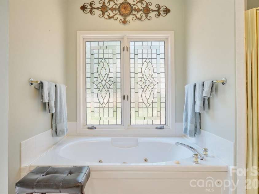 36 Timberidge Drive, Lake Wylie, SC 29710.  MLS# CAR4360703, YatesRealty ID 7383. 