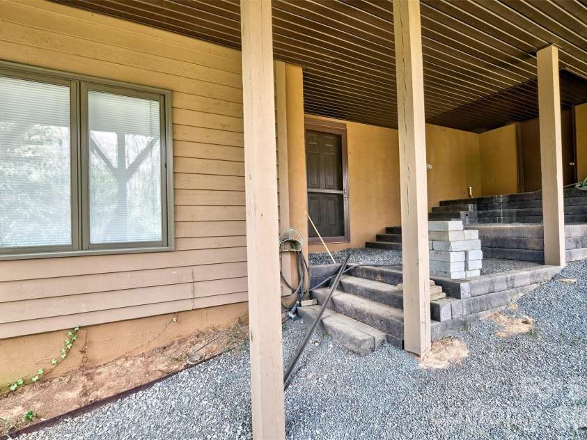 36 Timberidge Drive, Lake Wylie, SC 29710.  MLS# CAR4360703, YatesRealty ID 7383. 