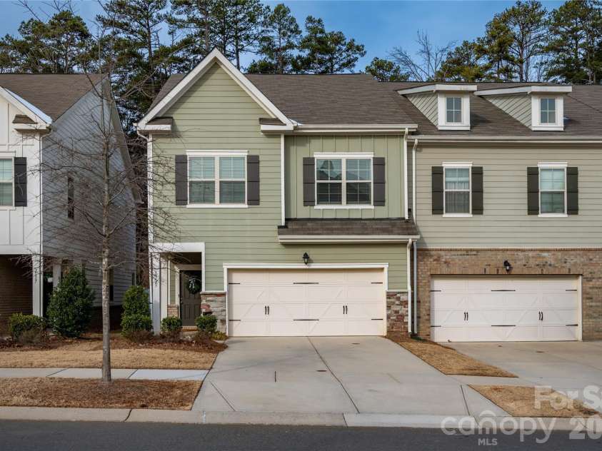 3123 Glenn Hope Way, Matthews, NC 28104.  MLS# CAR4346516, YatesRealty ID 7384. 