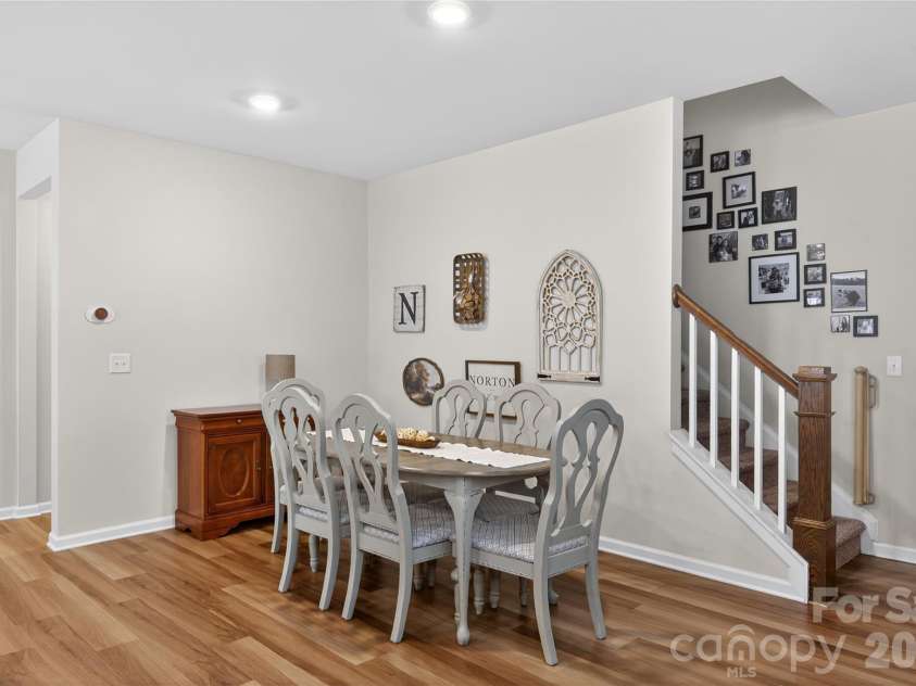 3123 Glenn Hope Way, Matthews, NC 28104.  MLS# CAR4346516, YatesRealty ID 7384. 