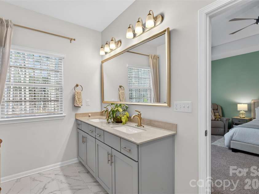 3123 Glenn Hope Way, Matthews, NC 28104.  MLS# CAR4346516, YatesRealty ID 7384. 