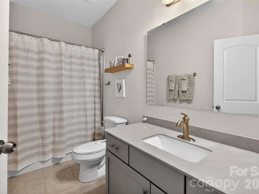 3123 Glenn Hope Way, Matthews, NC 28104.  MLS# CAR4346516, YatesRealty ID 7384. 