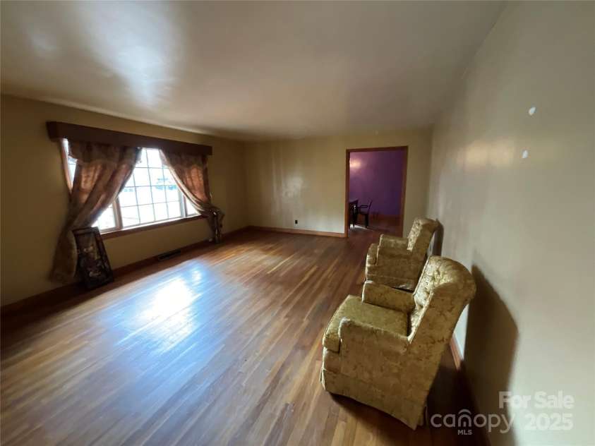 3534 Prospect Drive, Winston Salem, NC 27105.  MLS# CAR4240171, YatesRealty ID 7386. 