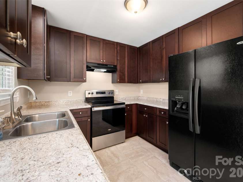 6100 Joshua Tree Court, Charlotte, NC 28227.  MLS# CAR4362346, YatesRealty ID 7386. 