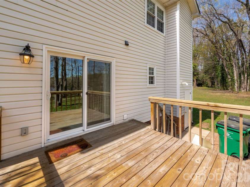 6100 Joshua Tree Court, Charlotte, NC 28227.  MLS# CAR4362346, YatesRealty ID 7386. Back Deck