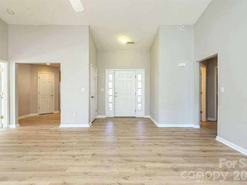 115 Creeks End Circle, Mills River, NC 28759.  MLS# CAR4335519, YatesRealty ID 7387. 
