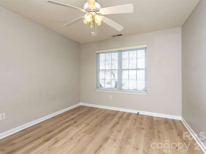 115 Creeks End Circle, Mills River, NC 28759.  MLS# CAR4335519, YatesRealty ID 7387. 