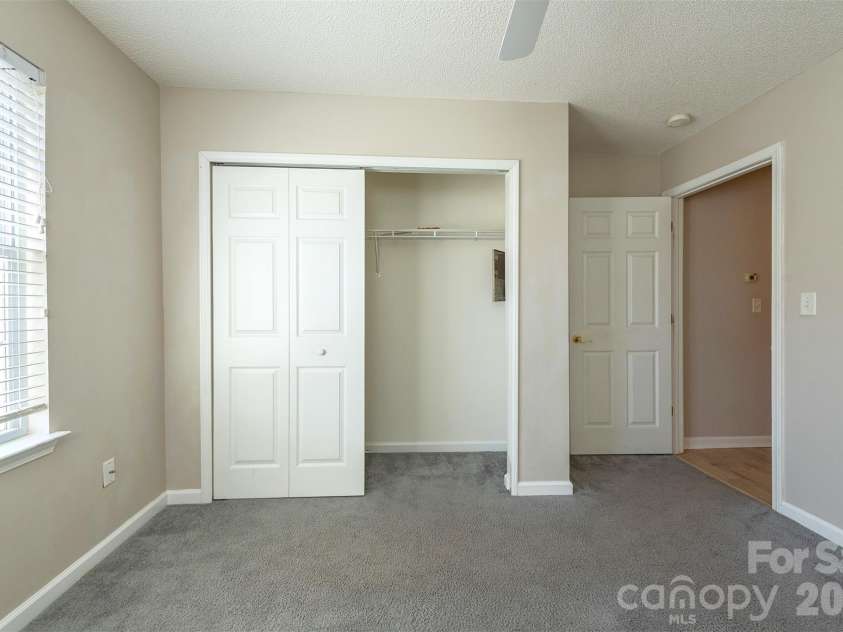 115 Creeks End Circle, Mills River, NC 28759.  MLS# CAR4335519, YatesRealty ID 7387. 